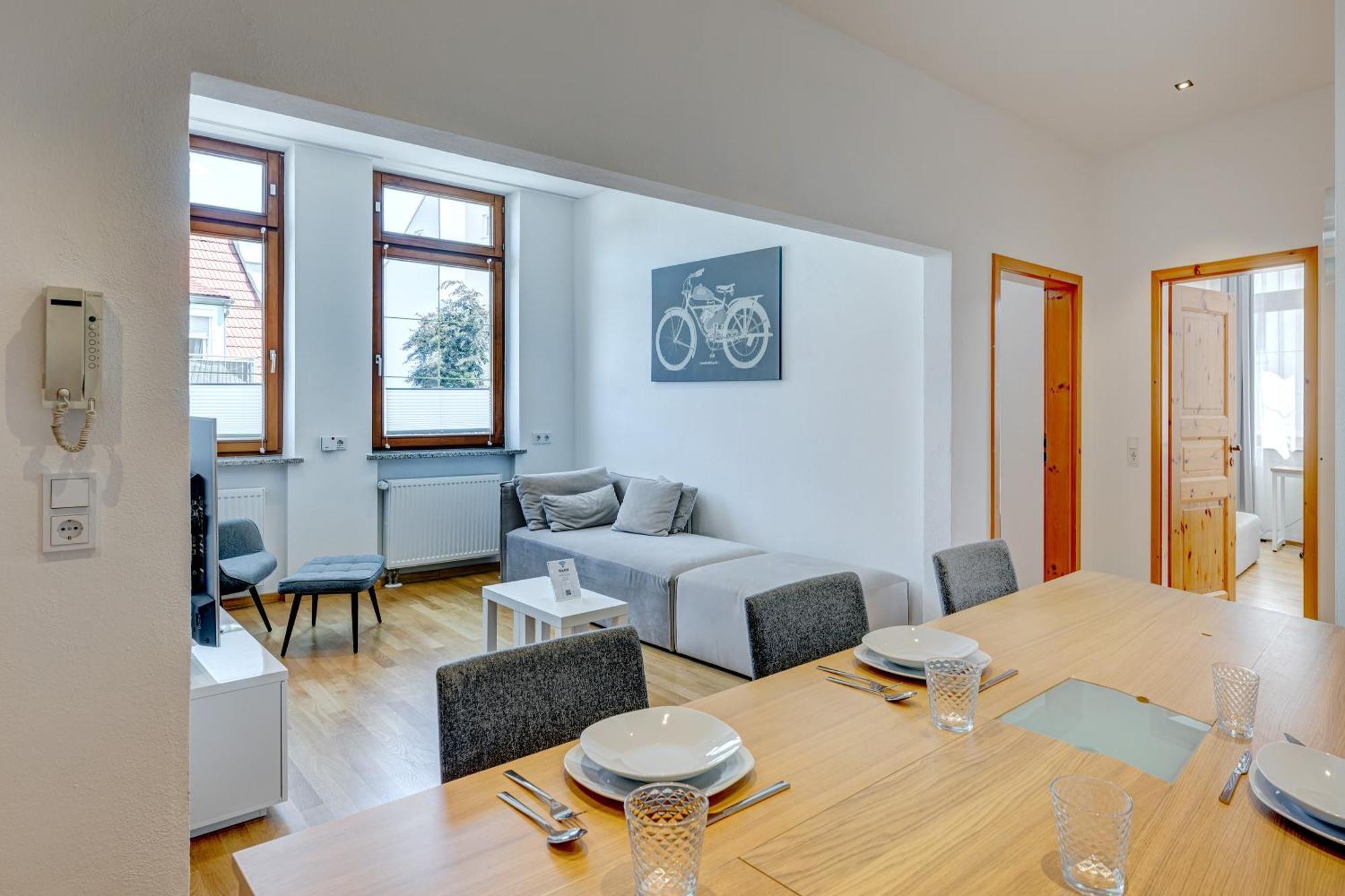 Kaza Guesthouse, Centrally Located 2 & 3 Bedroom Apartments In Augsburg Exterior foto